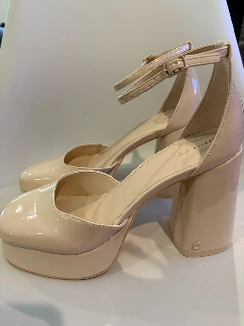 🎃 Platform Ankle-Strap Pumps in Nude Patent NWT